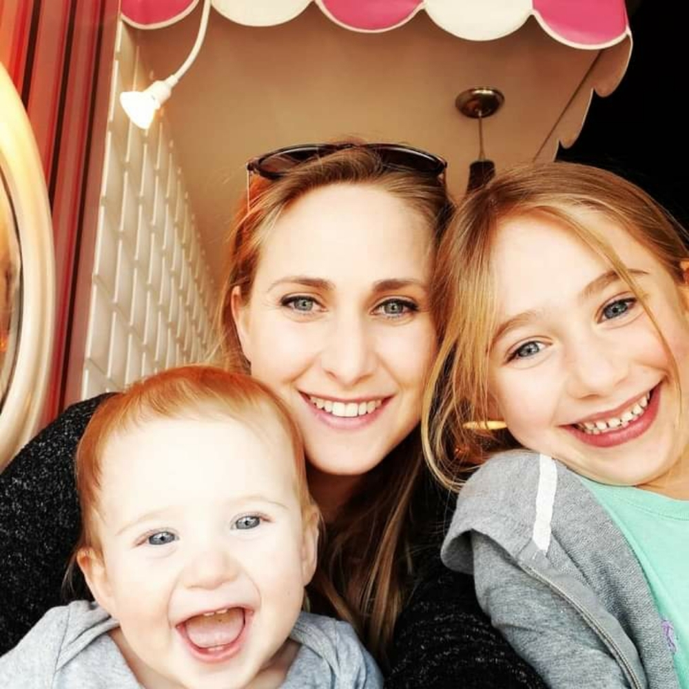 Meet your Posher, Roxanne